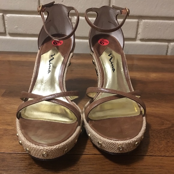 Nina Jeweled Platform Wedge Sandals NWOT Size 6.5 - Picture 2 of 6